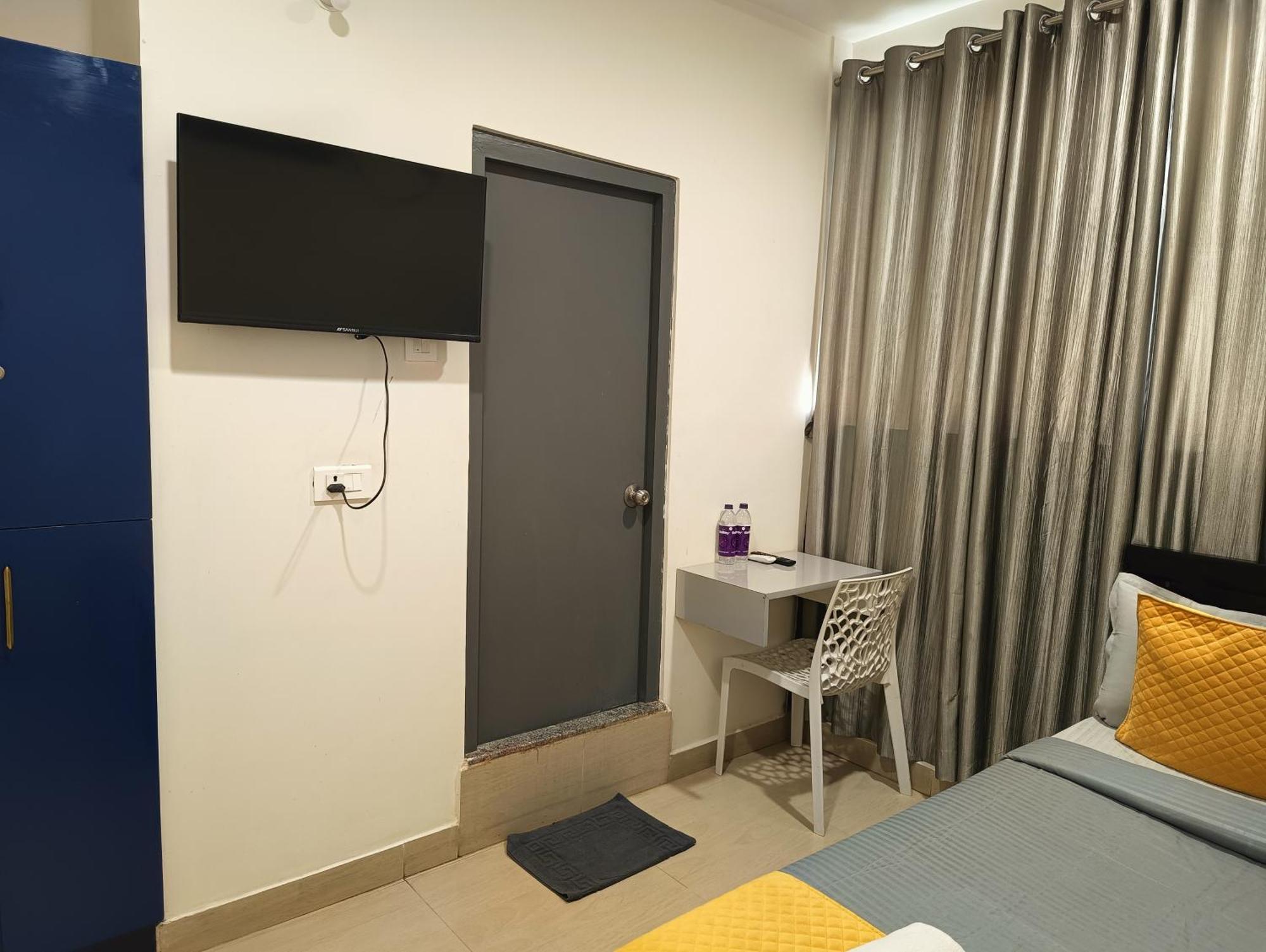Yellow Bells Signature Hitec City ไฮเดอราบัด ภายนอก รูปภาพ